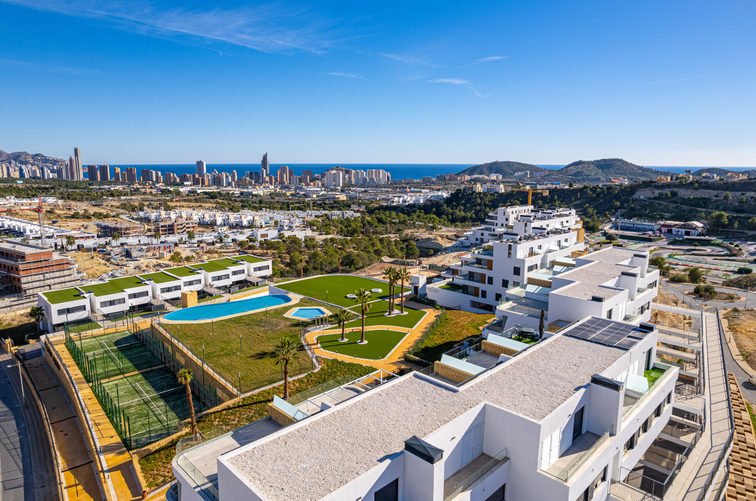 1 Levante, Poniente y Mediterráneo – Lujo en un nuevo nivel con CO-ONE