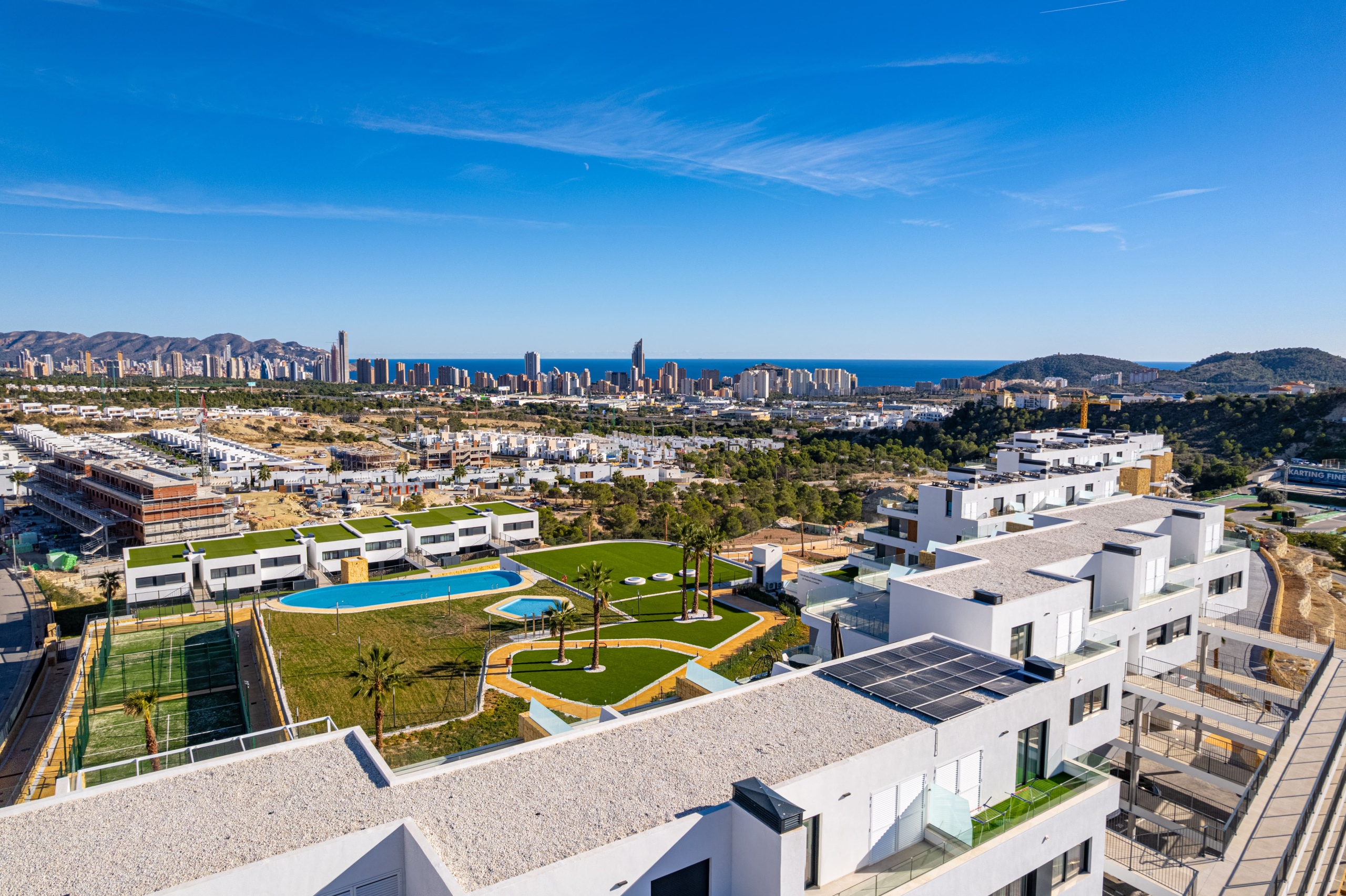 24 Levante, Poniente y Mediterráneo – Lujo en un nuevo nivel con CO-ONE