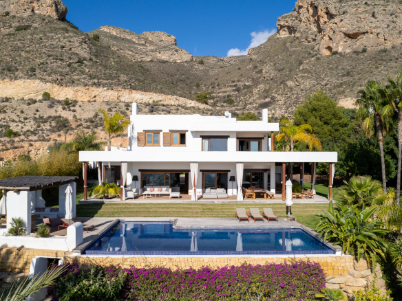 Villa de lujo en Sierra Cortina, Villa Ibiza, Alicante