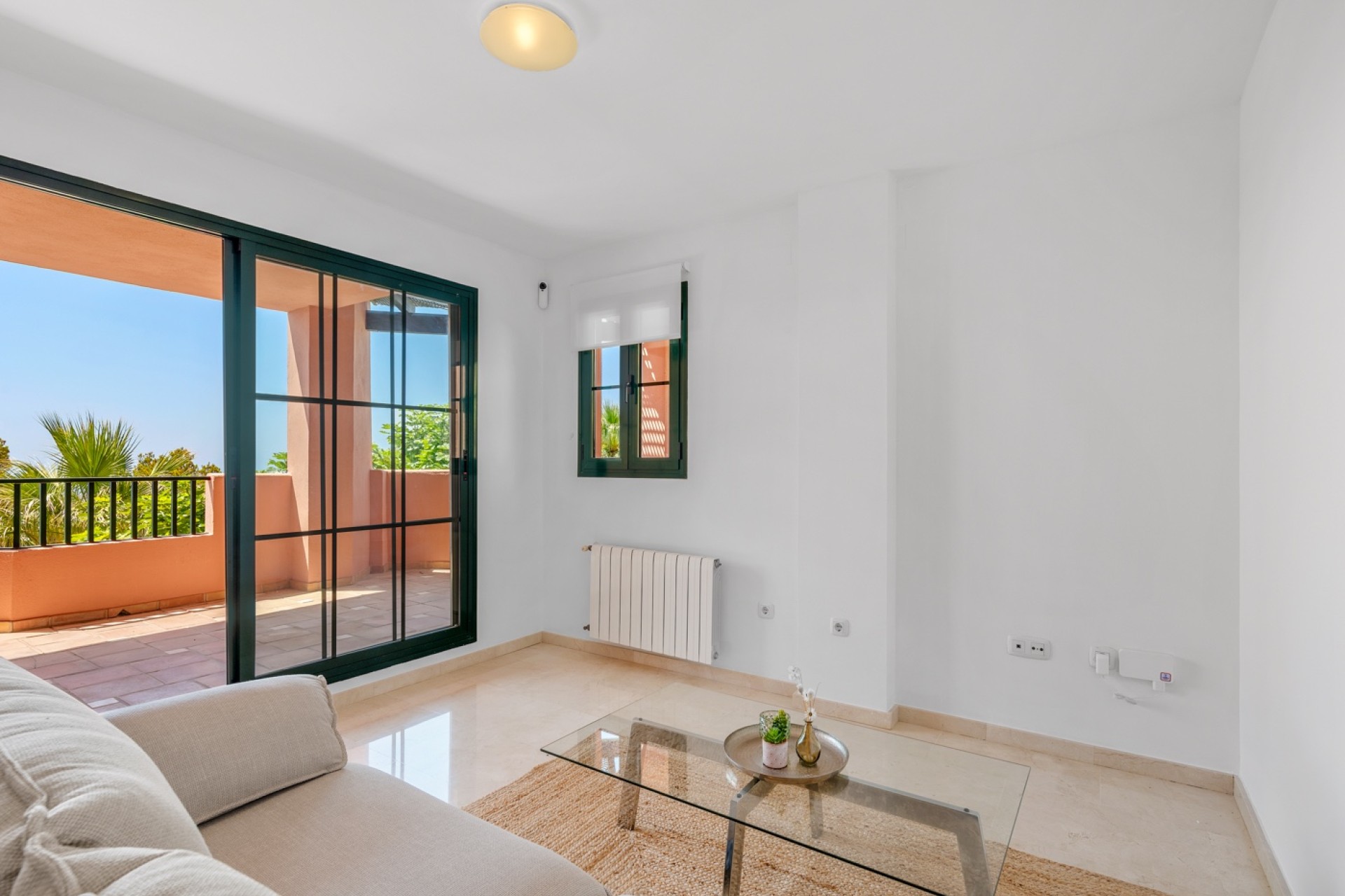 SALÓN 2 Apartamento exclusivo en Sierra Cortina Resort, Los Altos 11.1. Alicante