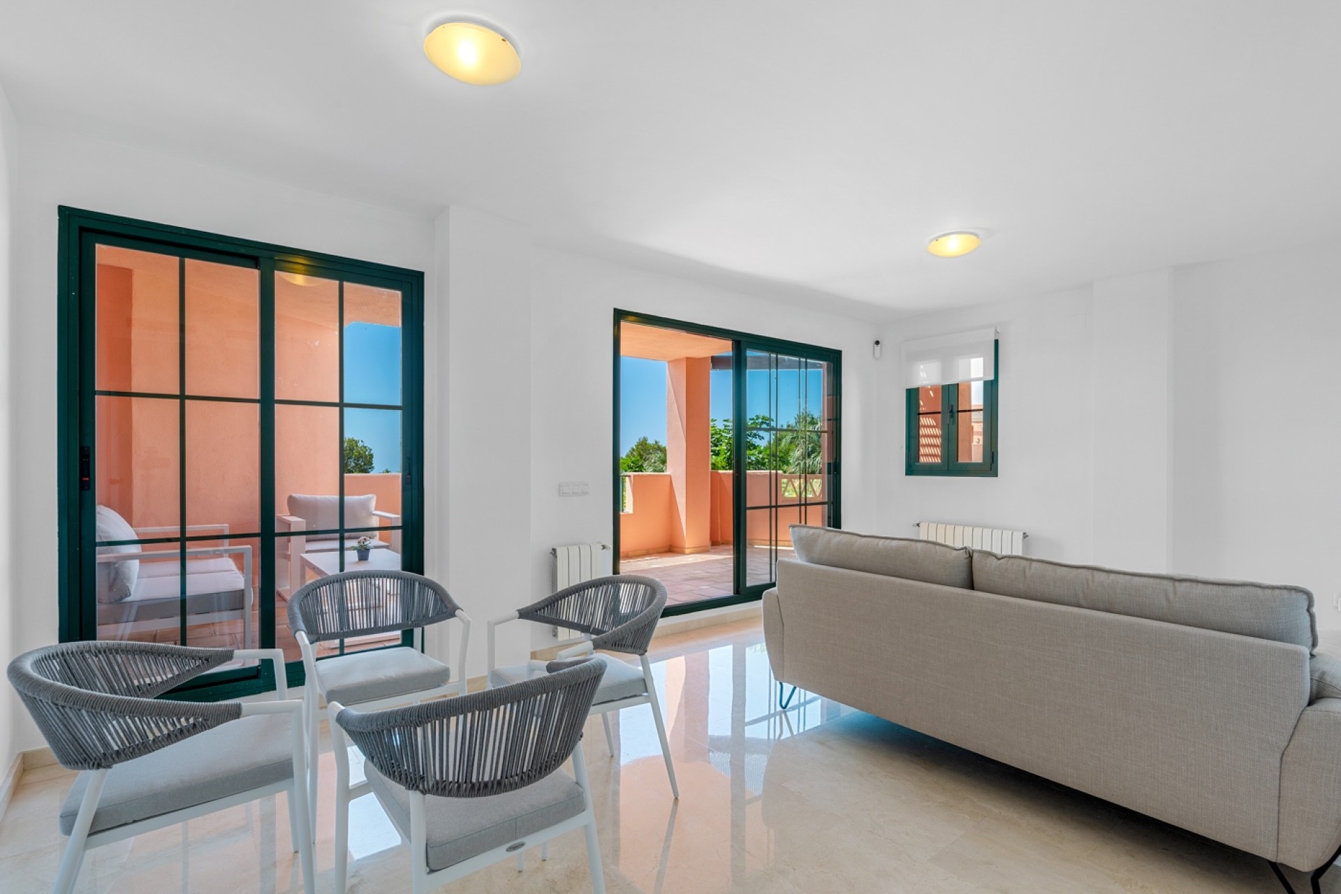 SALÓN 3 Apartamento exclusivo en Sierra Cortina Resort, Los Altos 11.1. Alicante