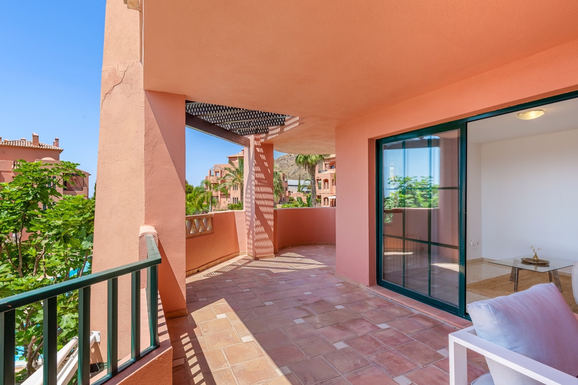 TERRAZA 2 Apartamento exclusivo en Sierra Cortina Resort, Los Altos 11.1. Alicante