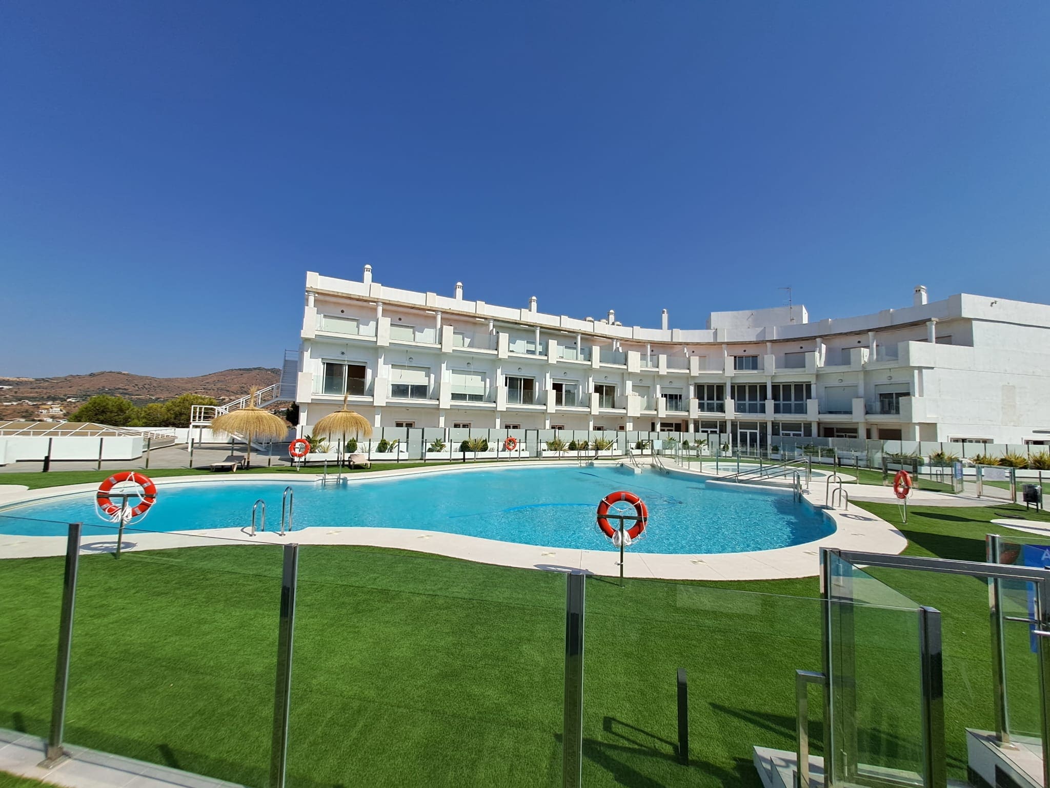 Vistas bloque L piscina Leiligheter med havutsikt i Rincón de la Victoria