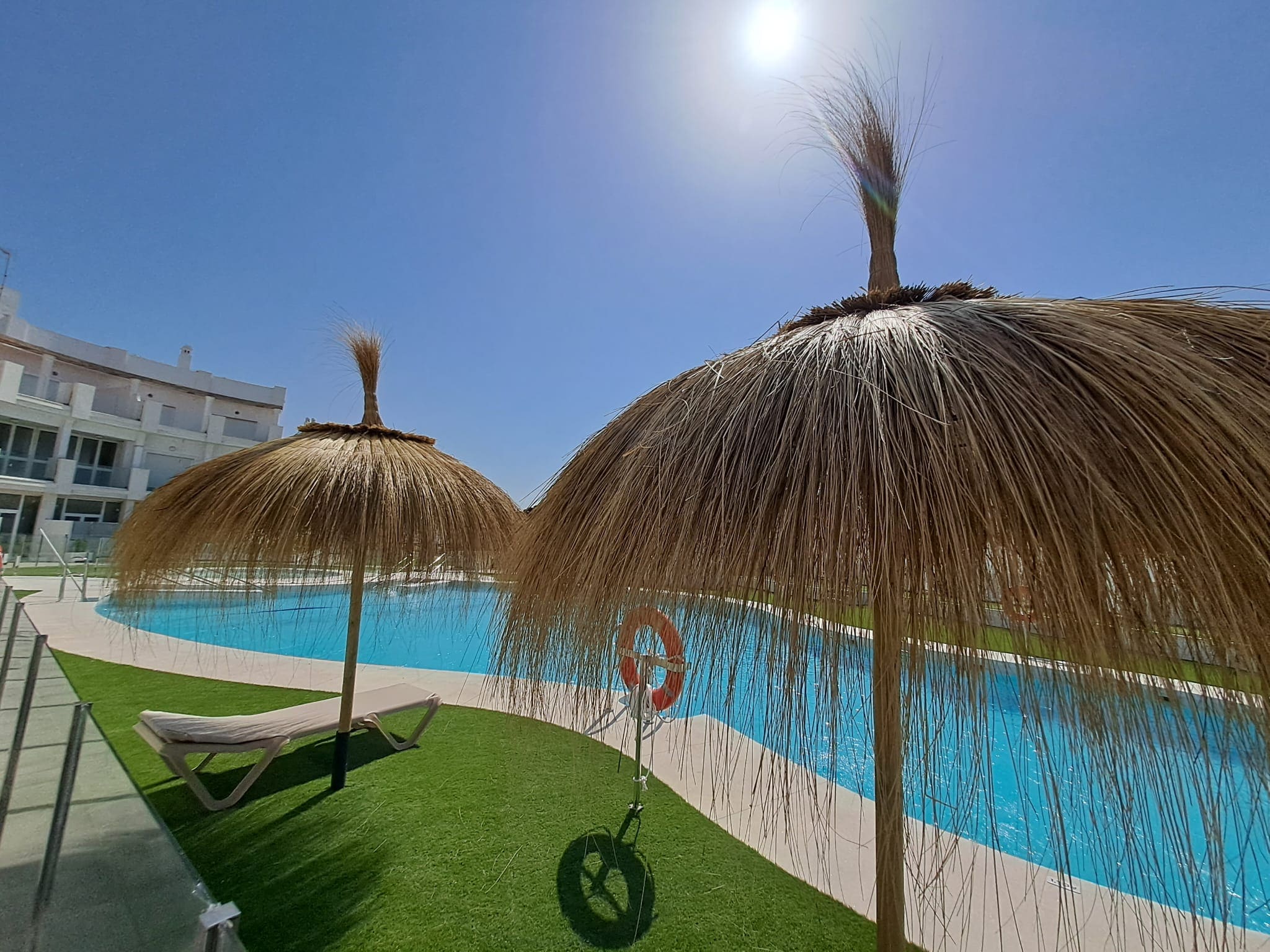Vistas piscina Leiligheter med havutsikt i Rincón de la Victoria