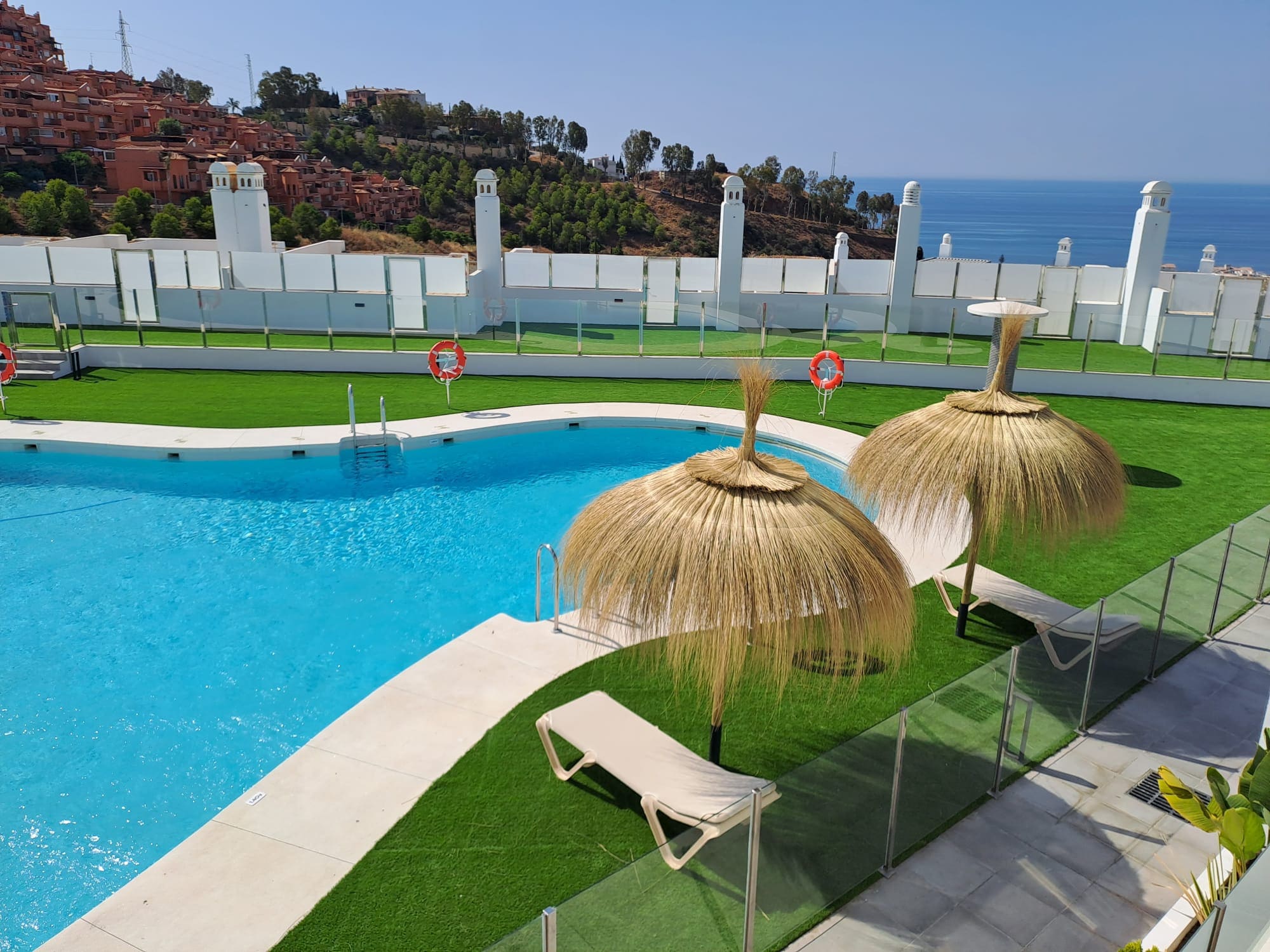 Vistas primera planta mar piscina Leiligheter med havutsikt i Rincón de la Victoria