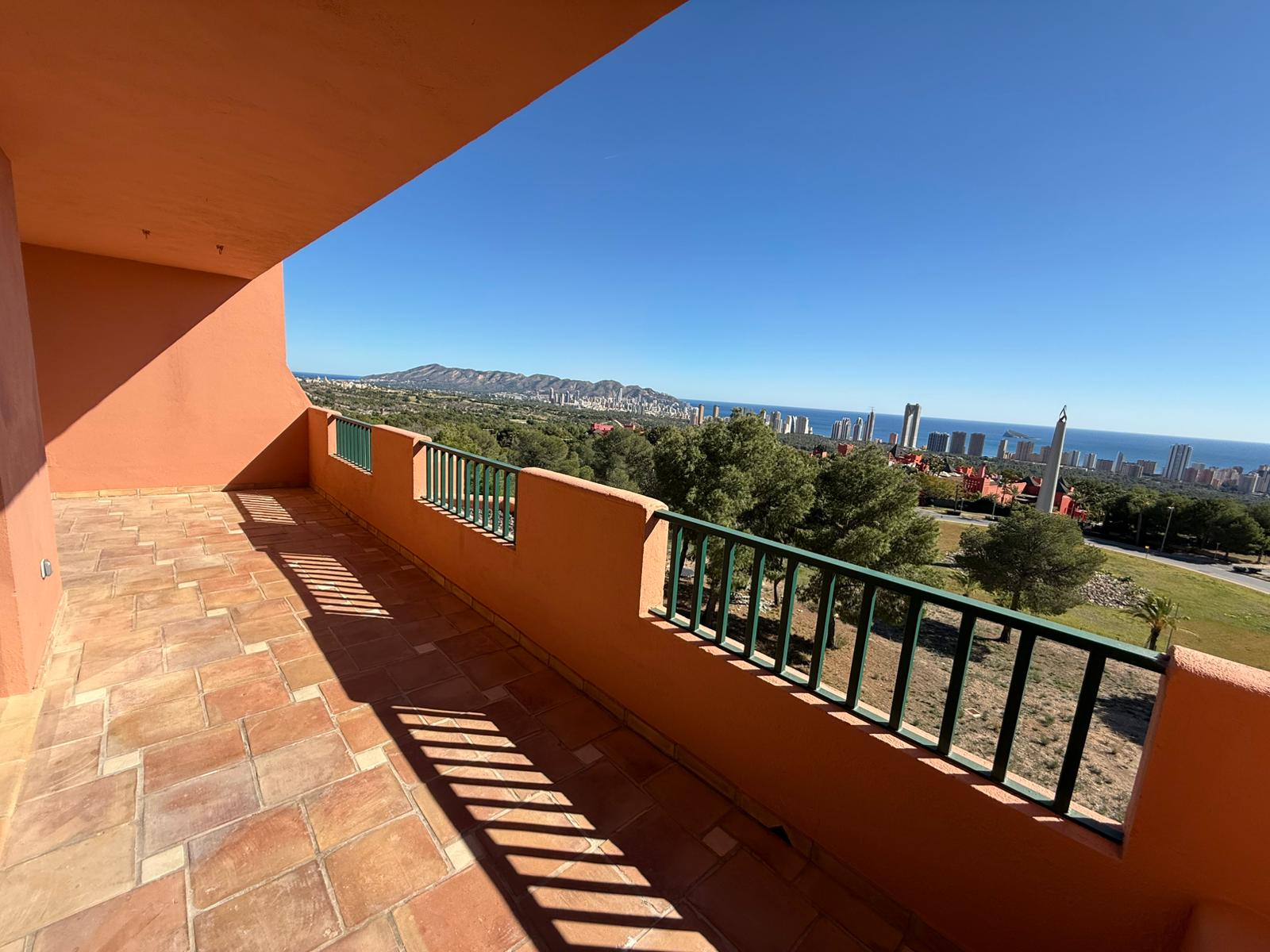 Apartamento en Sierra Cortina Resort, Los Altos 11.2. Alicante