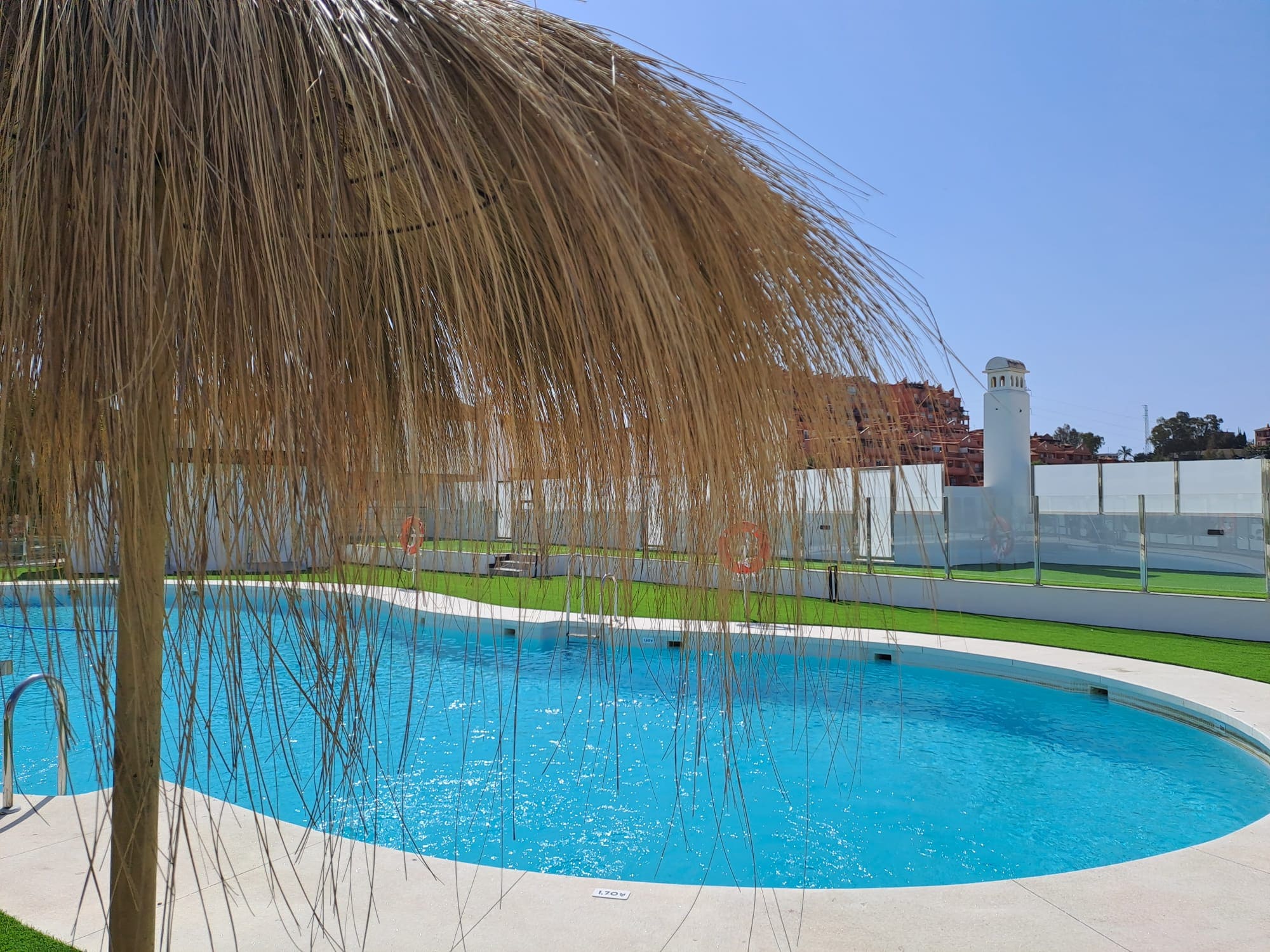zona piscina Leiligheter med havutsikt i Rincón de la Victoria