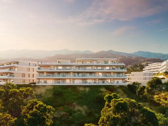 Australy Aures, Estepona, Málaga